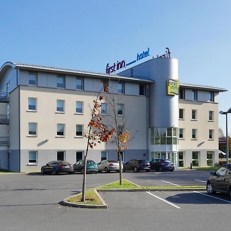 First Inn Hotel Paris Sud Les Ulis Zewnętrze zdjęcie